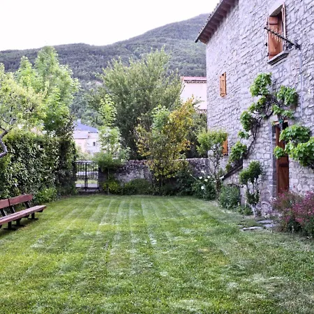 Cirjuana, Casa En El Centro Con Agradable Jardin Y Barbacoa By Pirineos 360 Villa Biescas  Buitenkant foto