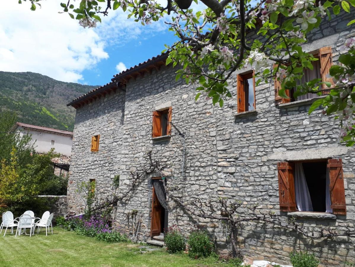 Cirjuana, Casa En El Centro Con Agradable Jardin Y Barbacoa By Pirineos 360 Hébergement de vacances *