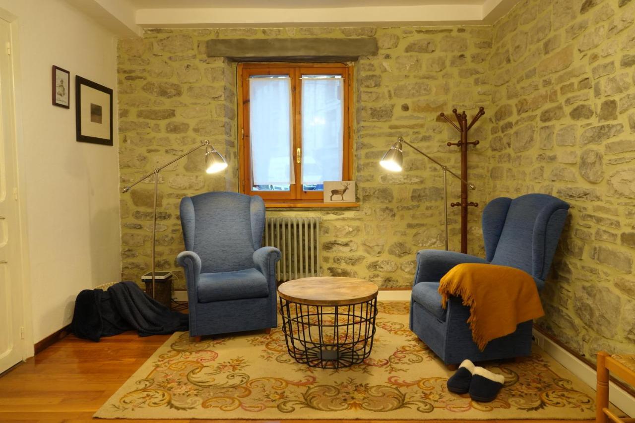 Cirjuana, Casa En El Centro Con Agradable Jardin Y Barbacoa By Pirineos 360 Hébergement de vacances *